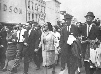 Coretta-King-Marcha en Montgomery-1965